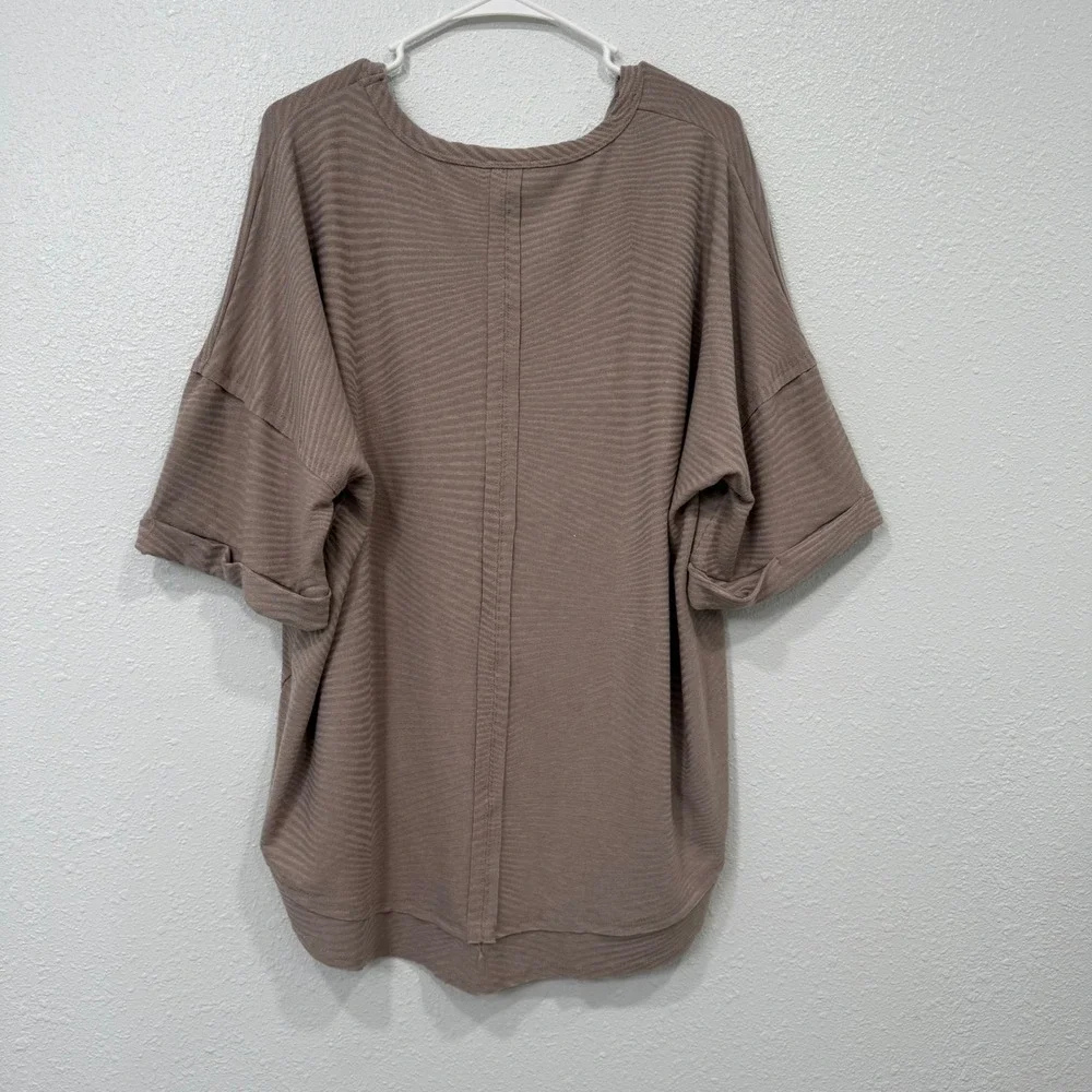 Chic Soul Sage Clothing Co Taupe Chevron Rib Knit V-Neck Oversized Top 1X NEW - Picture 6 of 7